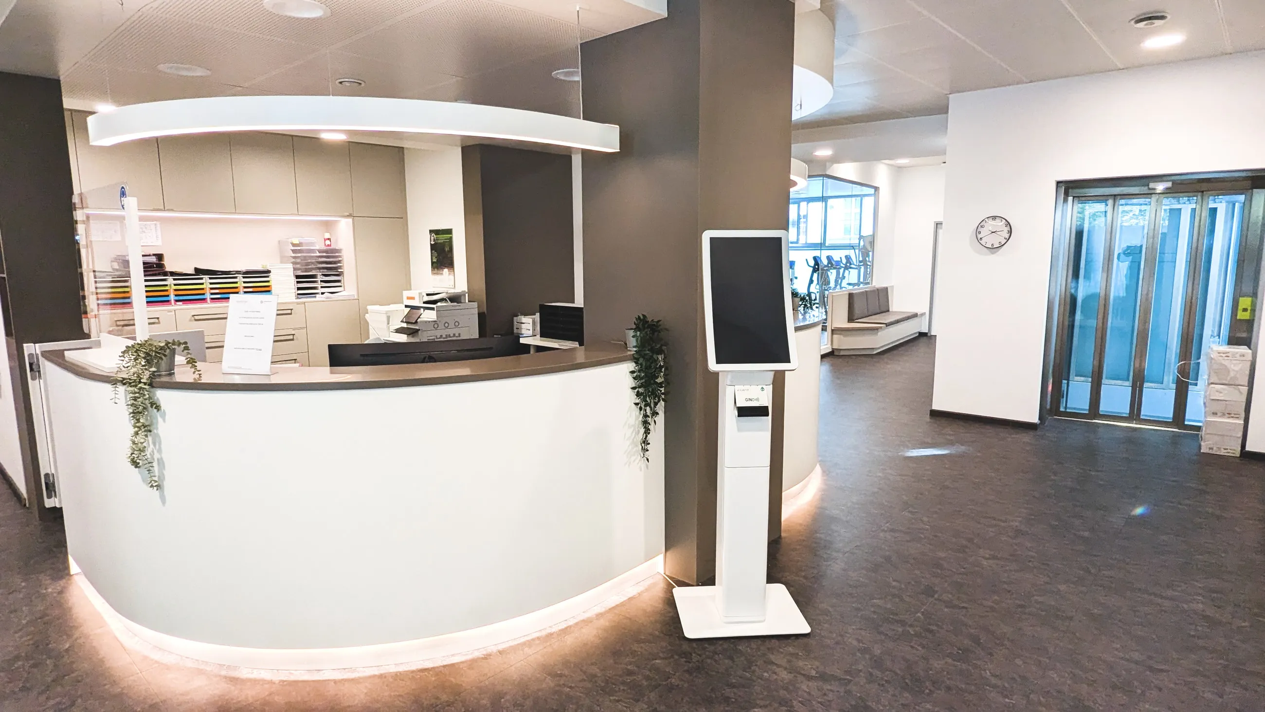 rX/terminal neben dem Empfangsschalter einer Einrichtung